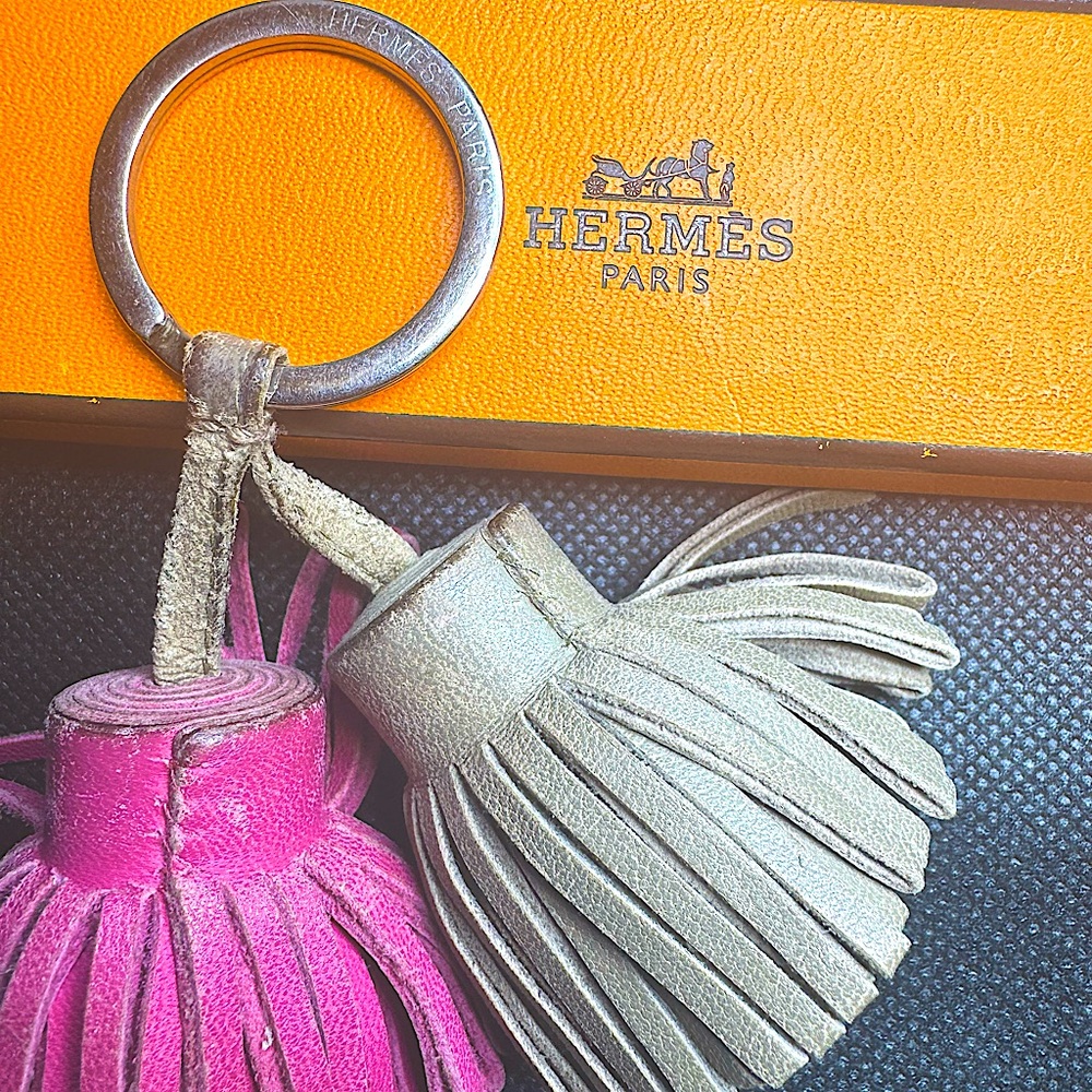 Hermes Duo Bag Charm Carmen Uno Dos Rare Combo Ring Tassel Accent Tan & PINK - Picture 9 of 9